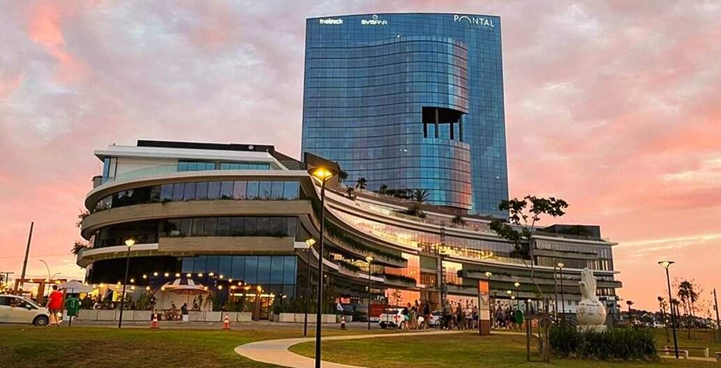 Pontal Shopping inaugura com programa o cultural para o p blico
