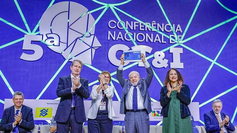 Governo fala em soberania digital ao propor tecnologia própria de Inteligência Artificial 2 53891764905 30c598ef3b c