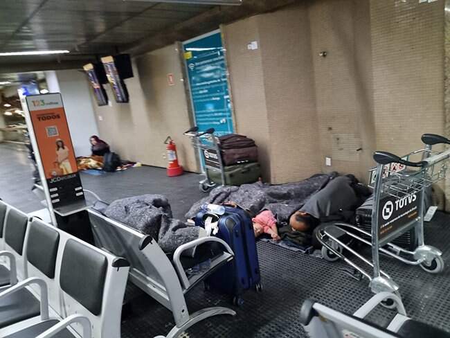 O Brasil serve de escala para migrantes entrarem nos Estados Unidos e Canadá; governo vai barrar a entrada de pessoas sem visto e dificultar pedidos de asilo - Rádio Pampa