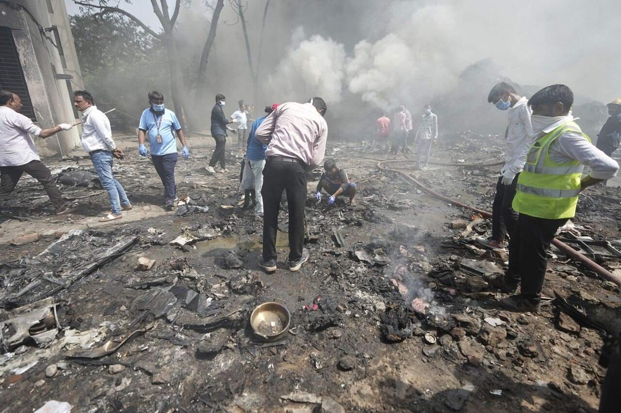 Sobrevivente de queda de avião na Índia escapou pela saída de emergência,  diz a polícia - Rádio Pampa